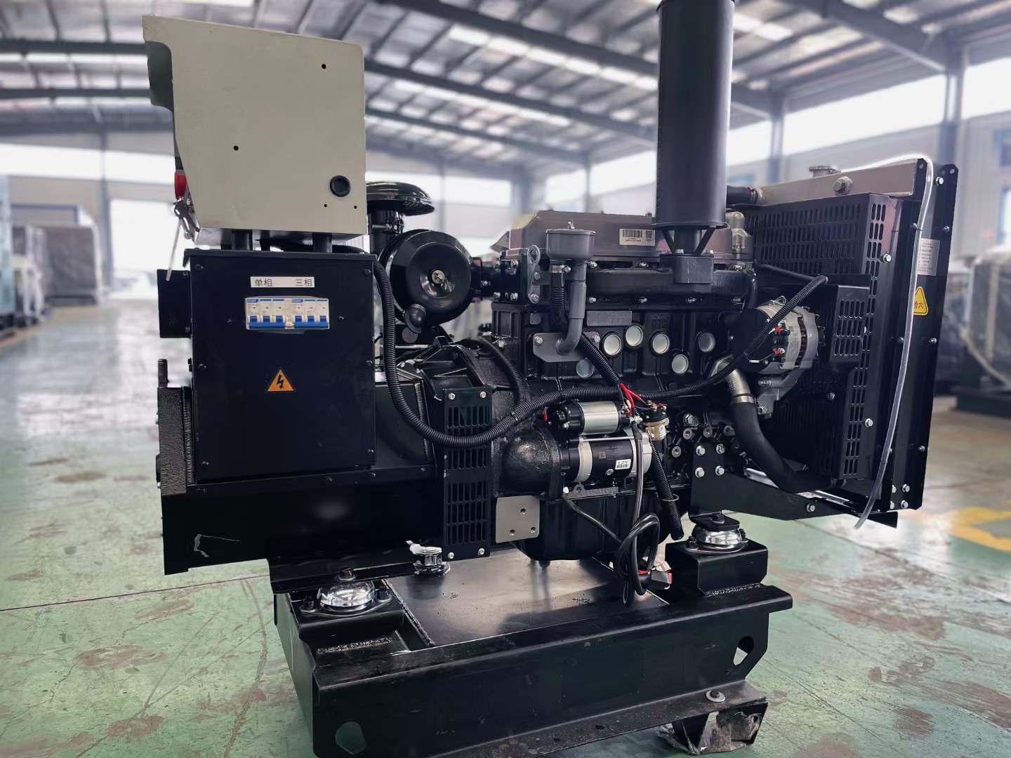 鼓楼如何降低电感性负载对发电机的影响？