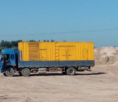 鼓楼发电机出租如何判断柴油发电机冷却液是否需要更换？