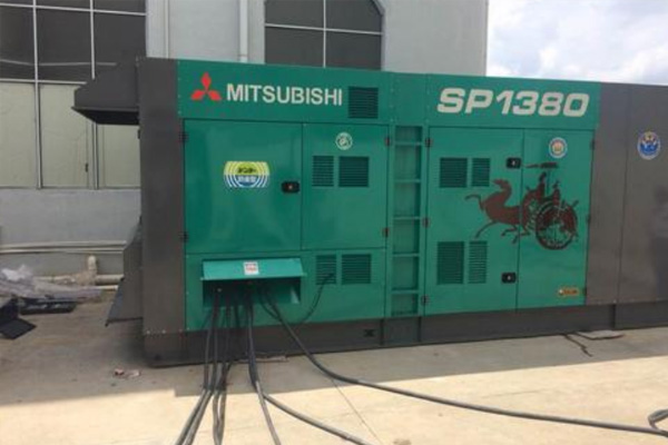 鼓楼为什么有些柴油发电机组的输出电压可以调节？