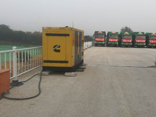 鼓楼电力系统的稳定性和设备兼容性如何影响发电机组的频率规格？