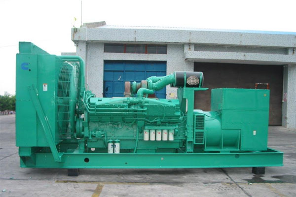 鼓楼工厂发电机应急发电时如何更准确地检查发电机状态？