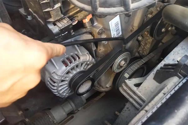 鼓楼转速传感器的工作原理是什么？