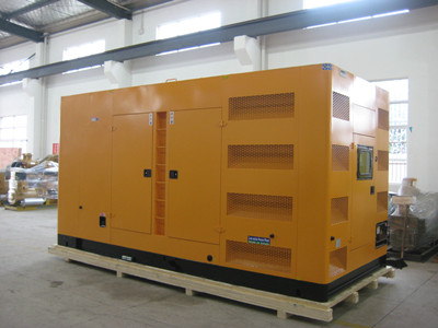 鼓楼不同类型的发电机组在冬季保养时的注意事项有何差异？